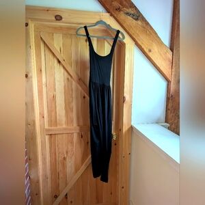 Imbodhi Romper In Black